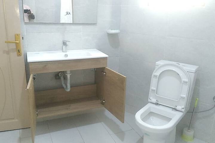 Room 128 of 156