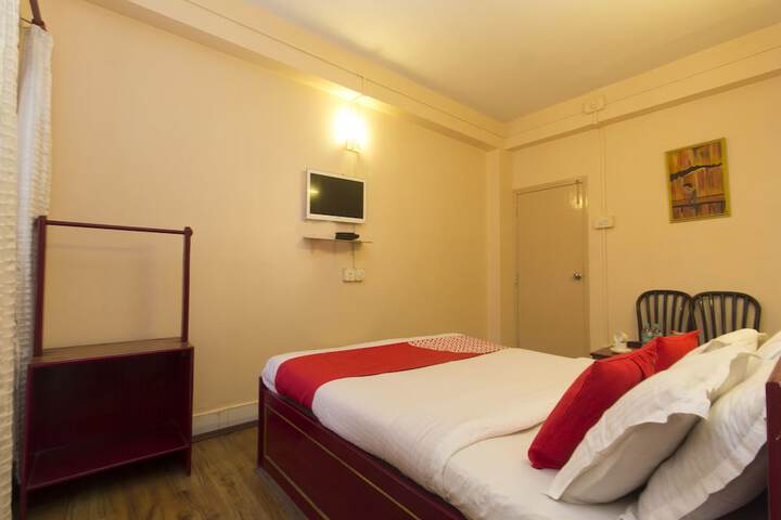 Room 8 of 20