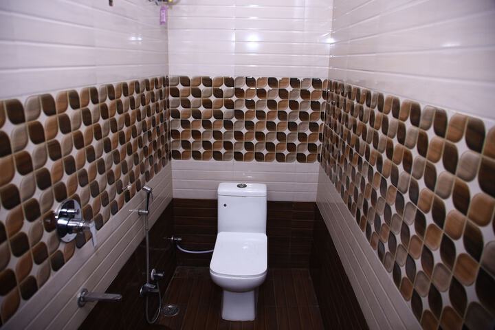 Room 12 of 24