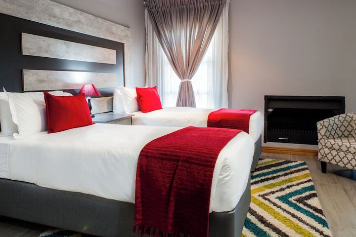 Photo of Sagwadi Hotel