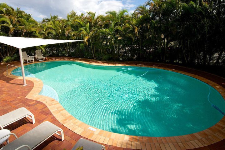 Hotel with Pool