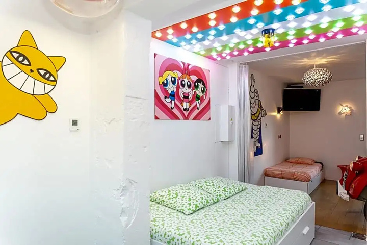 Room 2 of 5