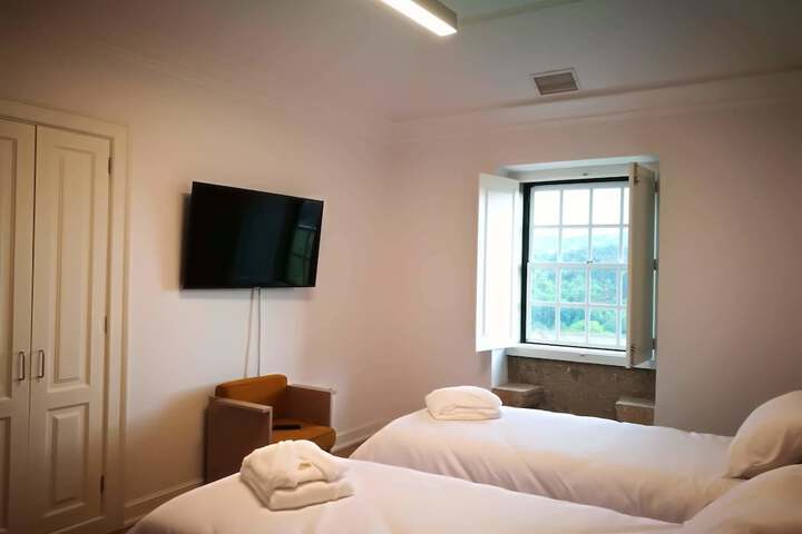 Room 6 of 31