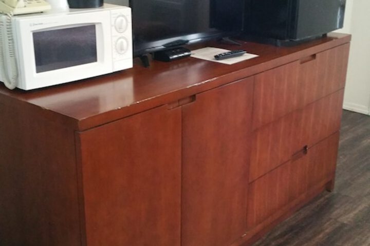 Room 9 of 37