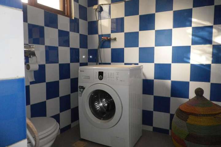 Room 13 of 20