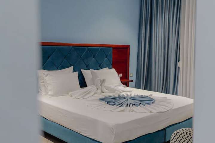Room 54 of 101