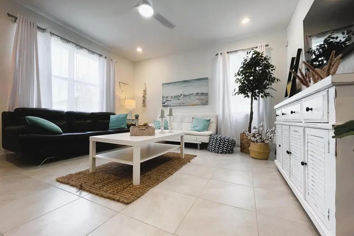 Exterior of 13233 NEW 3BR Beach House Theme Air Base