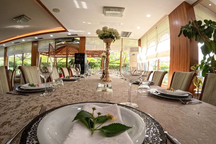 Dining 93 of 139