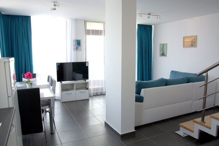 Room 35 of 59