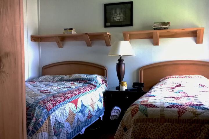 Room 103 of 151