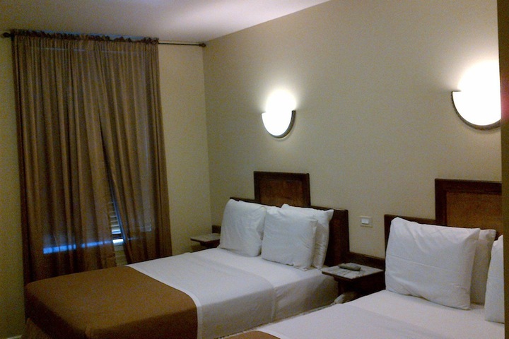 Room 7 of 37