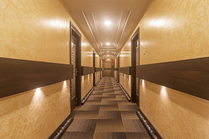 Hotel Interior 4 of 34