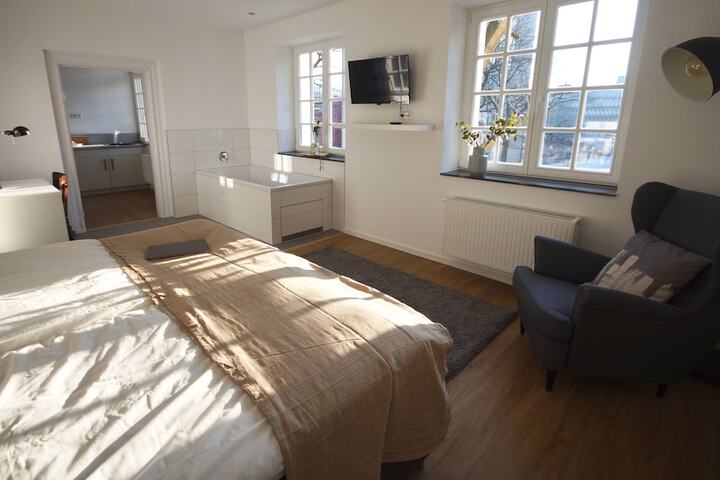Room 8 of 63