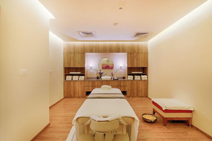 Spa 18 of 36