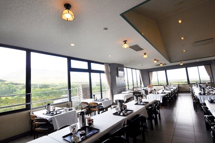 Dining Photos