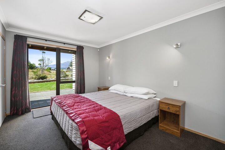 Room 2 of 24