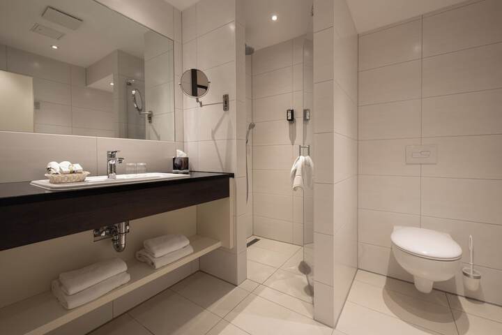 Clean Restrooms