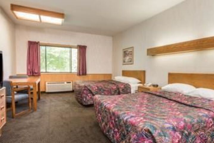 Room 17 of 38