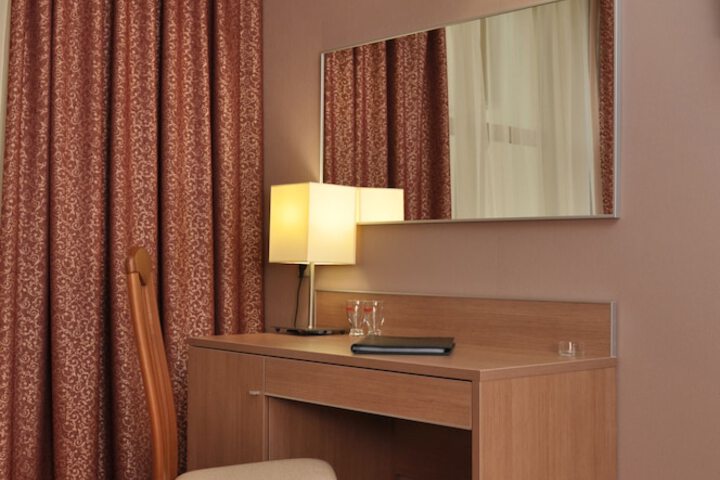 Room 47 of 77