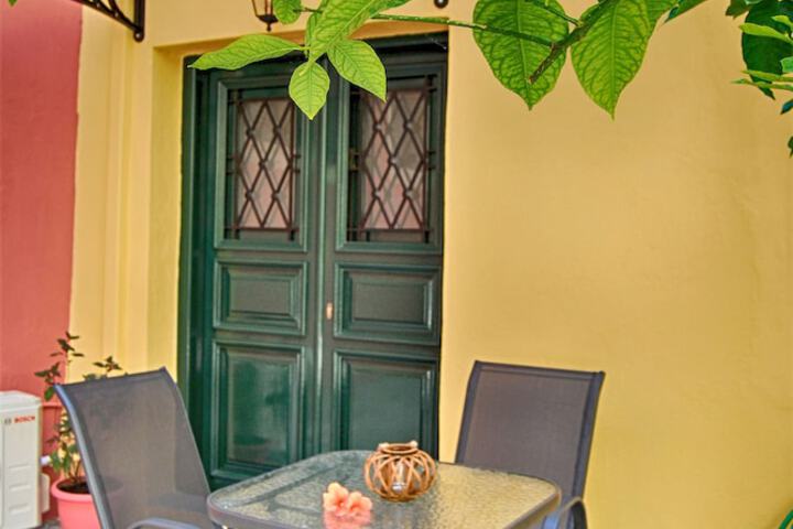 Old Town Venetian Studio by CorfuEscapes