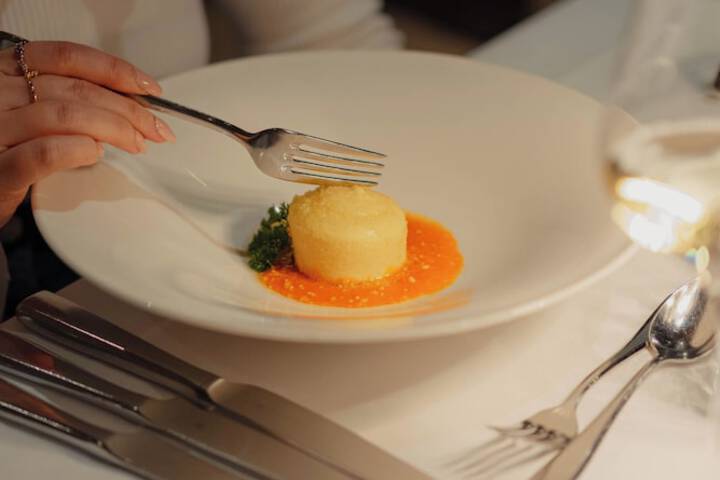 Dining 46 of 69