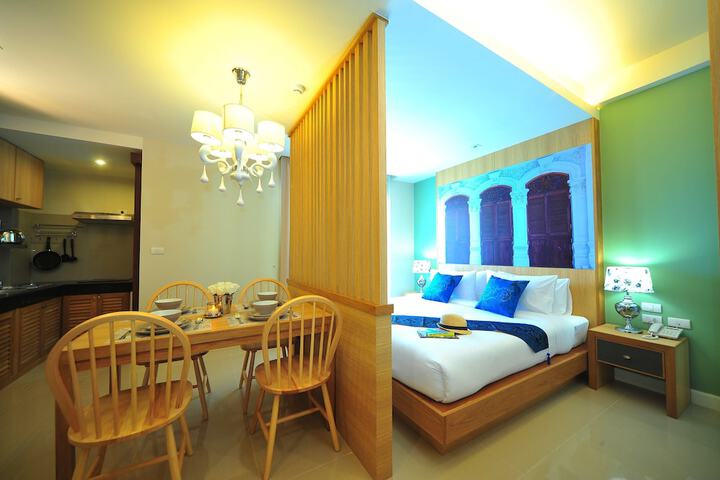 Room 12 of 63