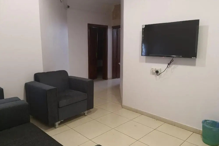 Room 3 of 6