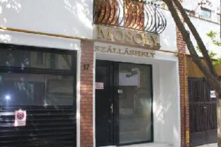MOSOLY SZALLASHELY II