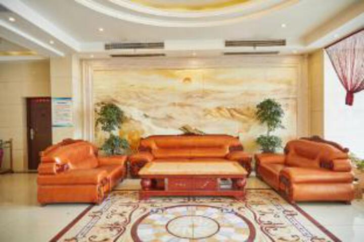 Jinli Business Hotel (Chuzhou North Railway Station Branch)