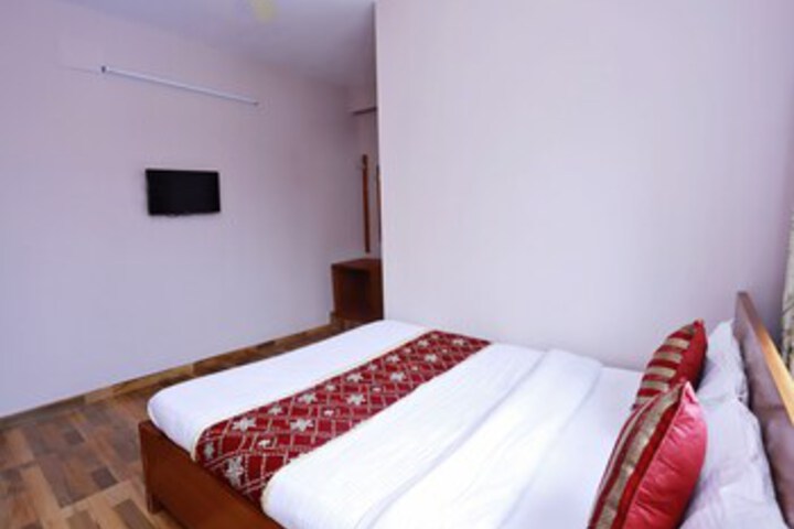 Room 37 of 47