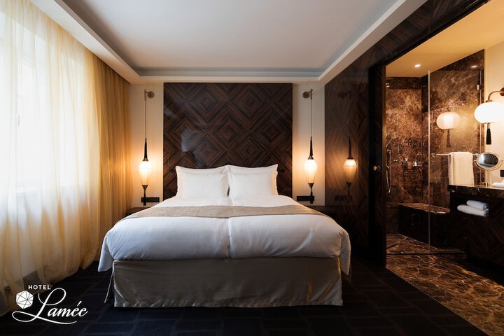 Room 9 of 56