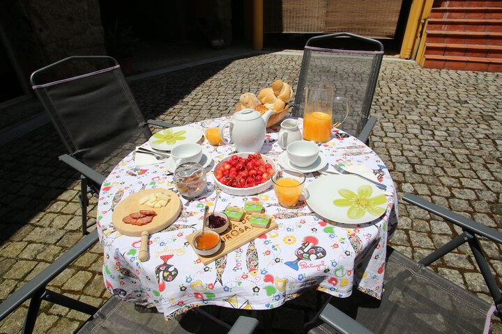 Breakfast/Coffee Service 31 of 50
