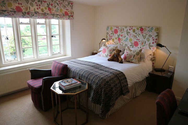 Room 75 of 143