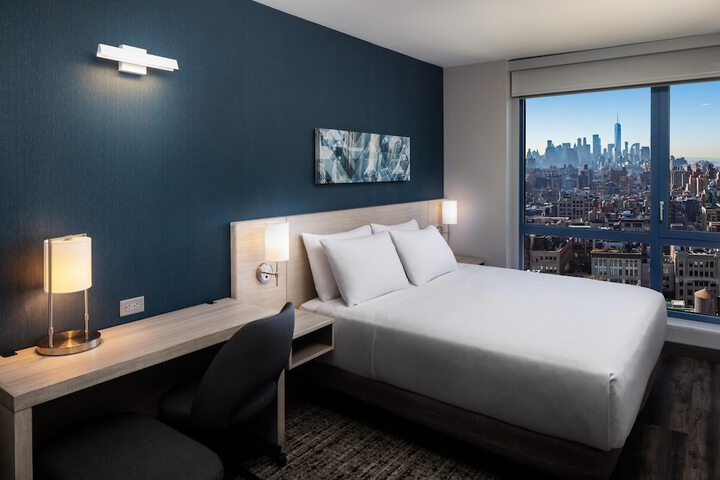 Room 54 of 107