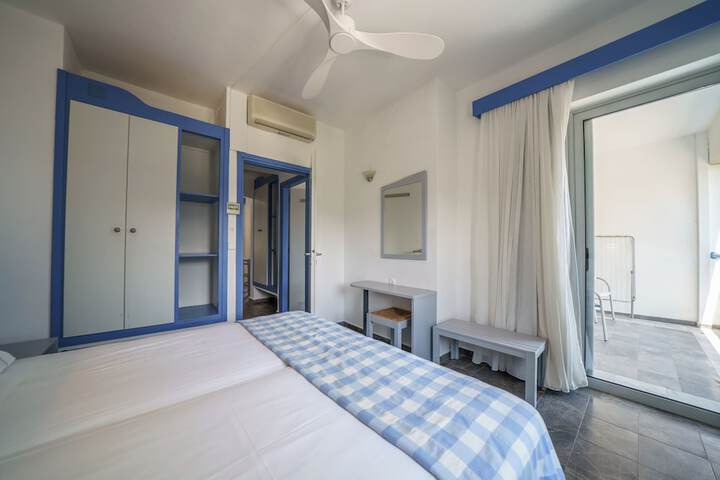 Room 15 of 65