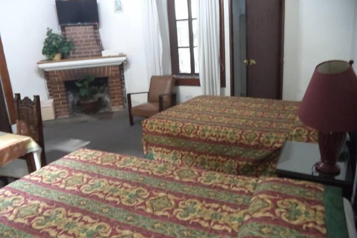 Room 12 of 26