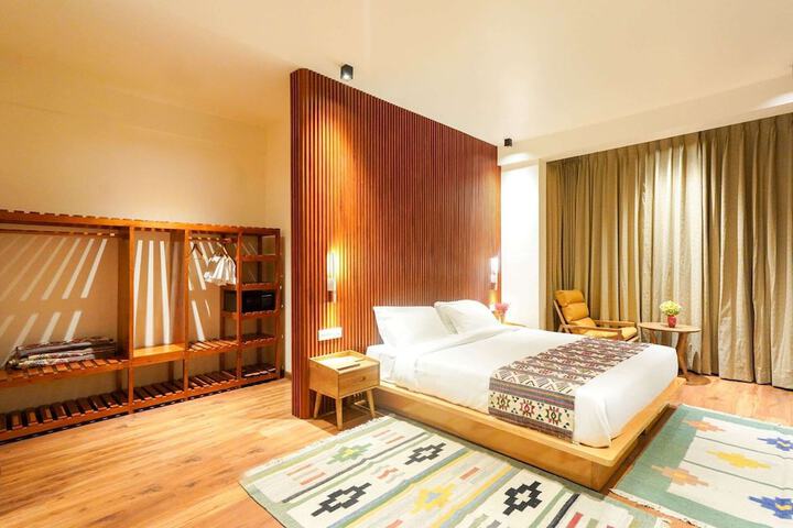 Room 17 of 58