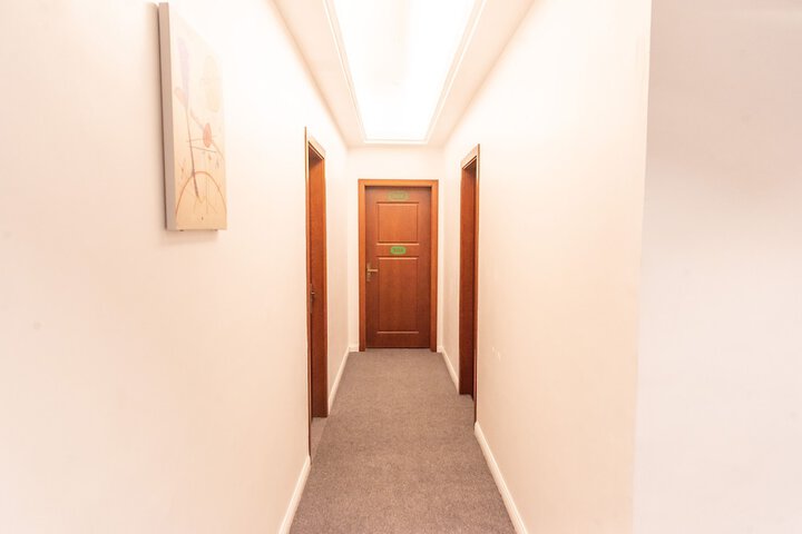 Ballroom/Hall 83 of 87