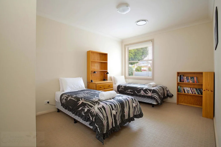 Room 4 of 13