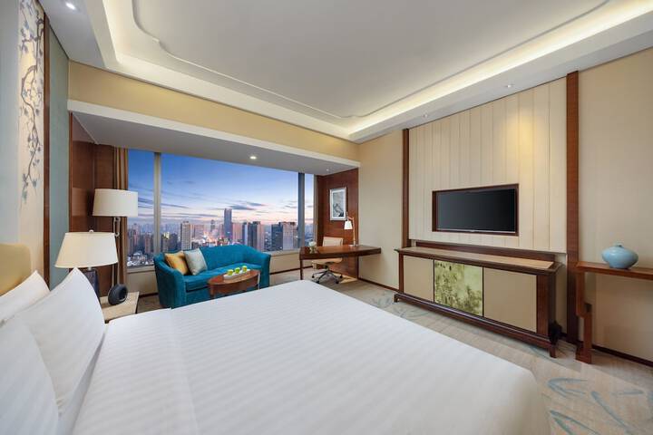 Room 19 of 68