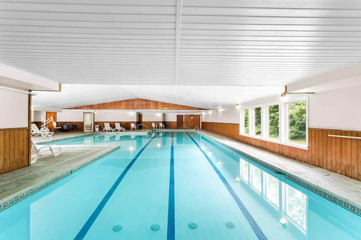 Pool 44 of 67