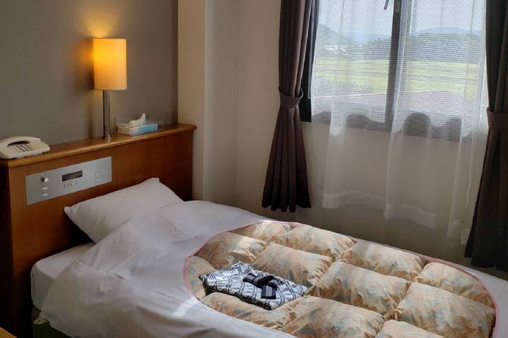 Room 7 of 7