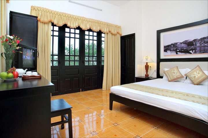 Room 4 of 26