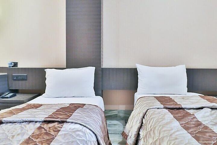 Room 10 of 15