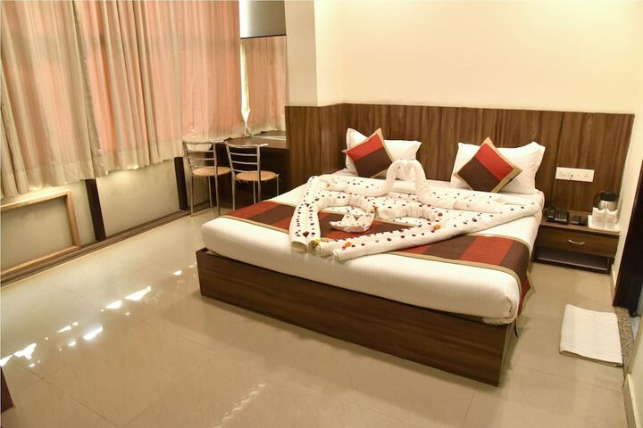 Room 8 of 22