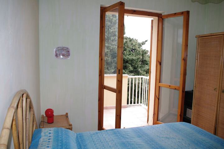 Room 15 of 22