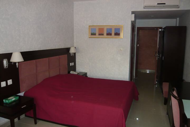 Room 11 of 31