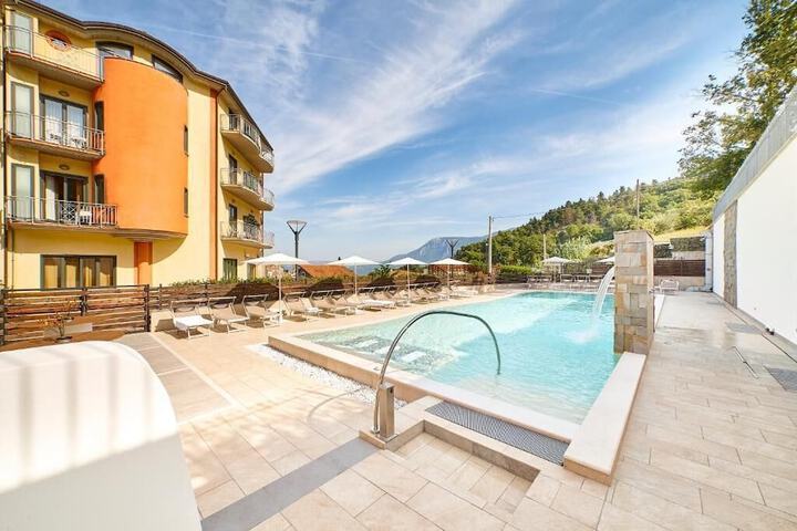 Hotel with Pool