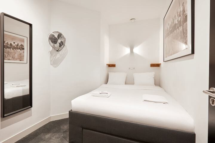 Room 46 of 137