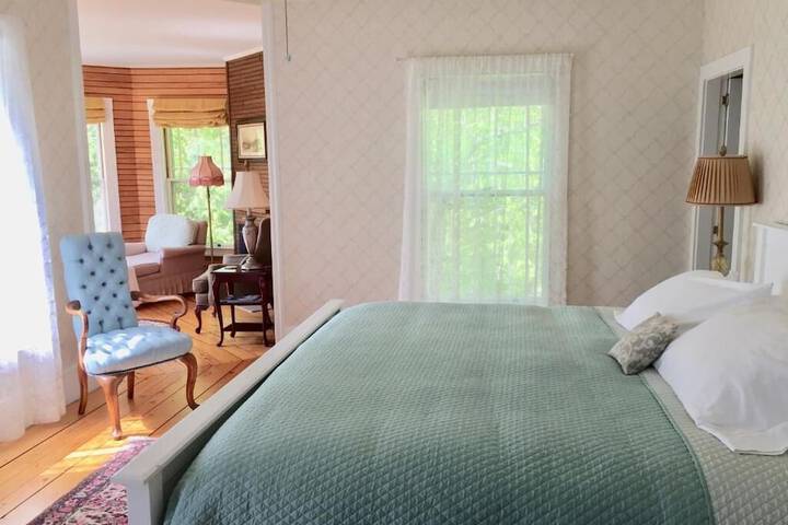 Room 15 of 49